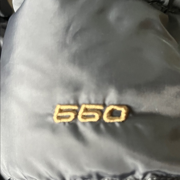 The North Face Women’s Puffer-PLS SEE PHOTOS MISSING FRONT ZIPPER!! - Picture 4 of 9